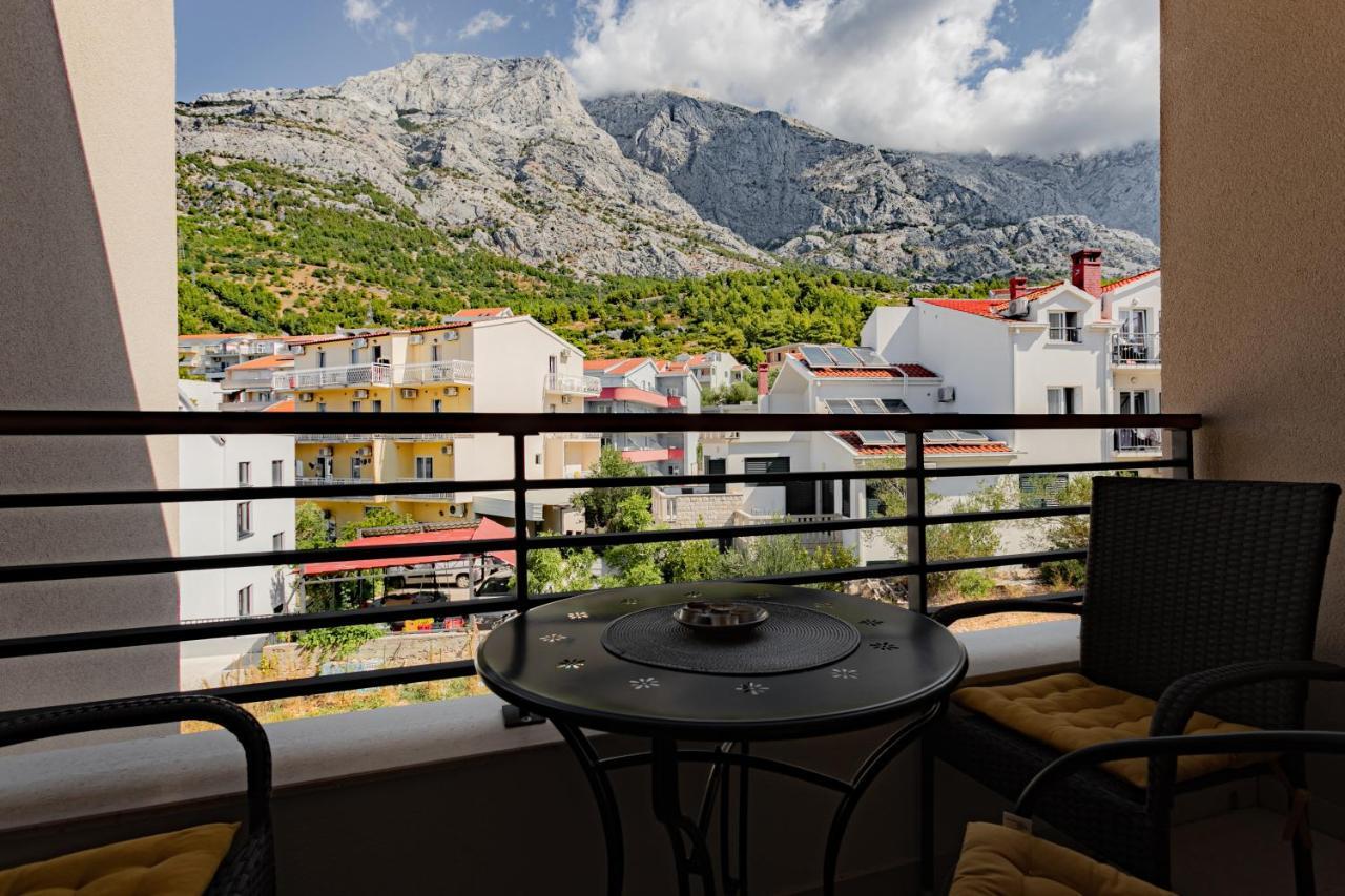 Apartmani Benzon Baška Voda エクステリア 写真